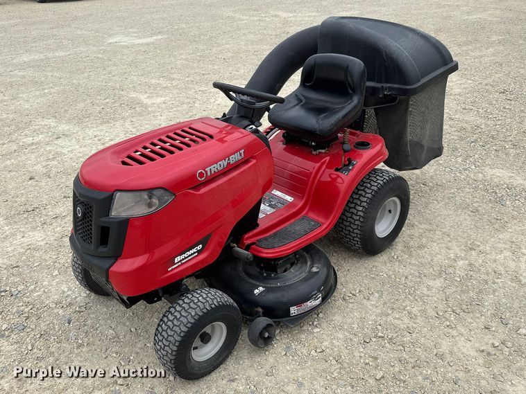 2013 Troy-Bilt Bronco lawn mower - ET1863