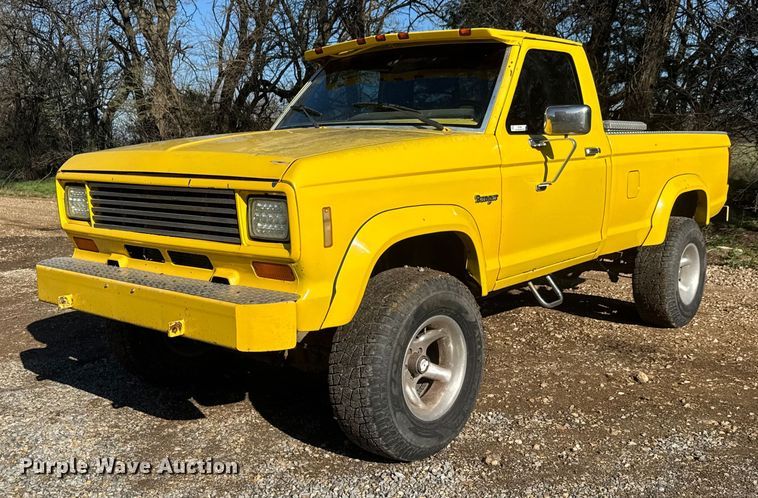 1983 Ford Ranger pickup truck - ET1876