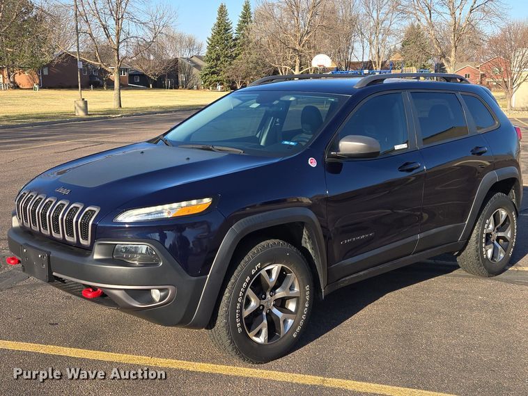 2016 Jeep Cherokee SUV - EV5723