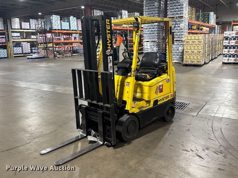 Hyster 30 forklift - FB7122