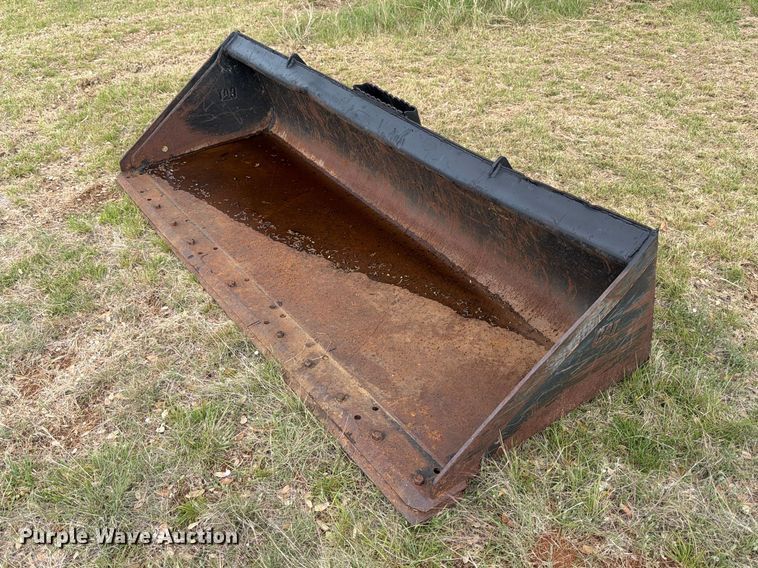 Caterpillar skid steer bucket - FB8080