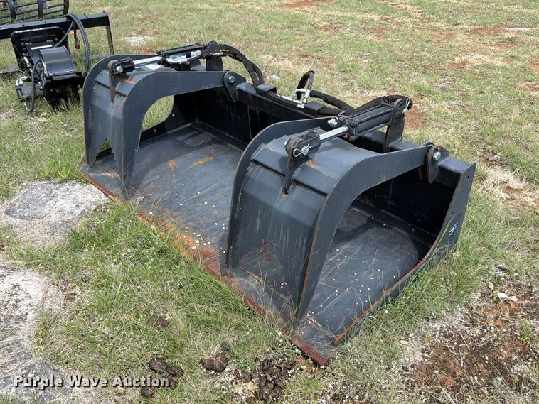 Wolverine skid steer grapple bucket - FB8089