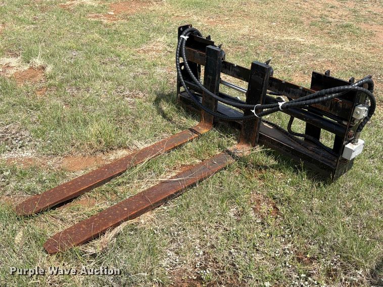 Skid steer forks - FB8090