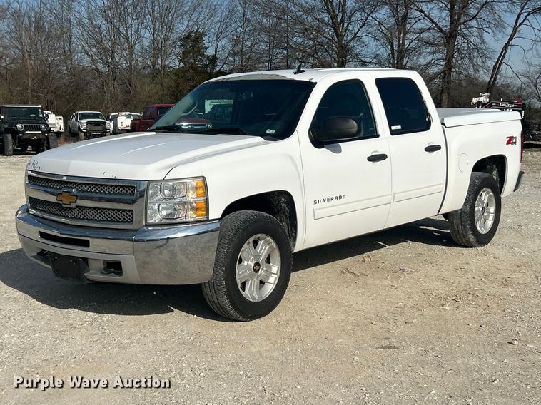 2013 Chevrolet Silverado 1500 LT Crew Cab pickup truck - FC5253