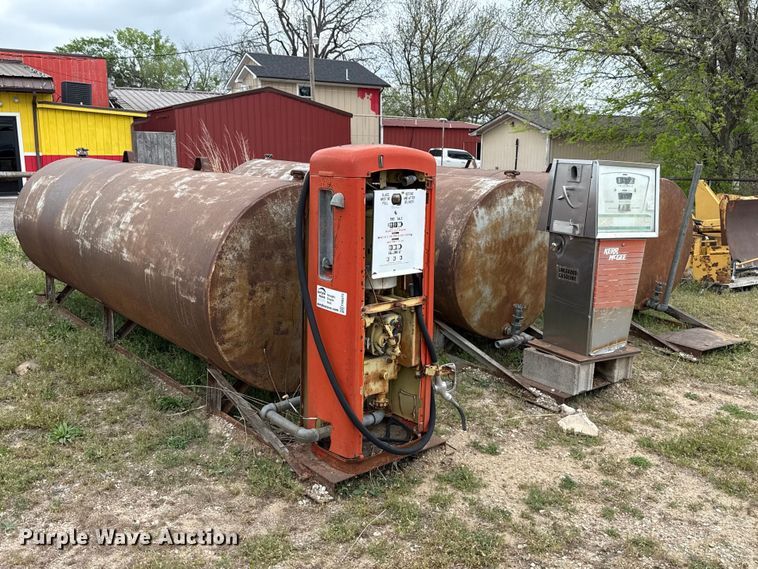 (3) fuel tanks and pumps - FH6573