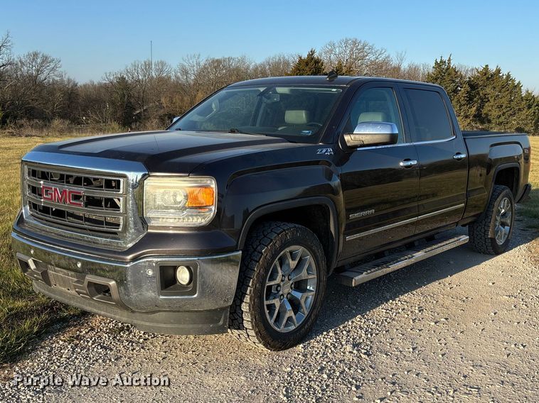 2014 GMC Sierra 1500 Crew Cab pickup truck - FH7016