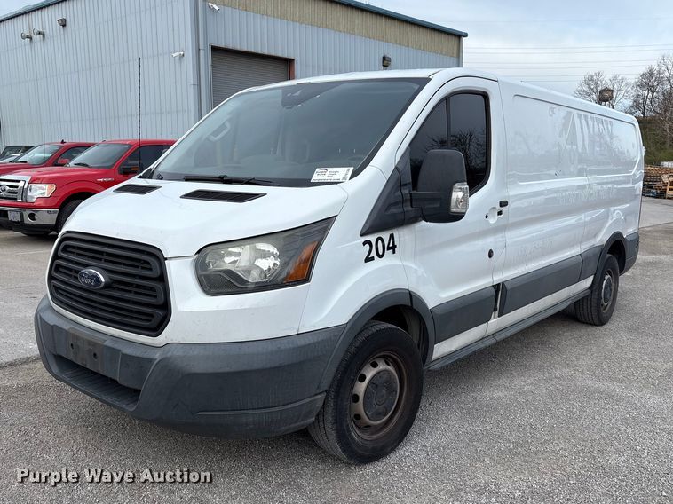 2015 Ford Transit 350 van - FK1286