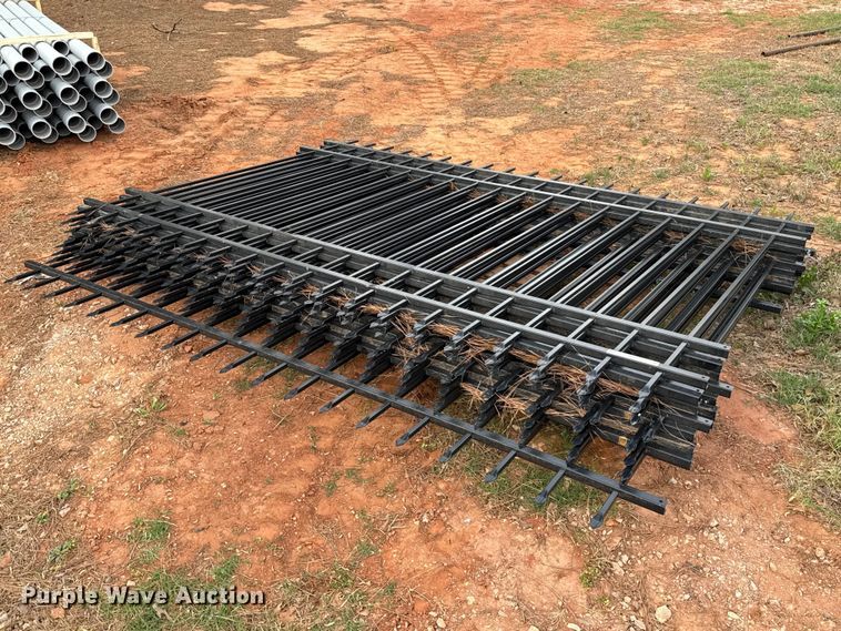 (10) fence panels - NK9136