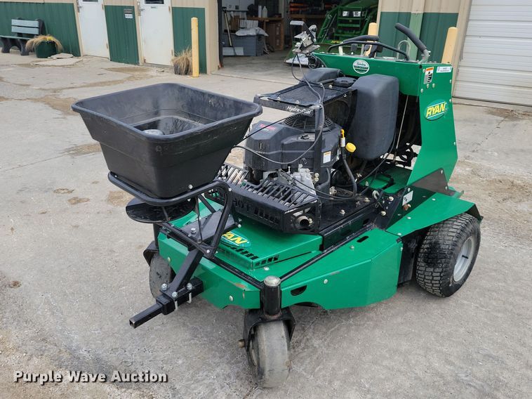 2016 Ryan Lawnaire  ZTS aerator - NK9933