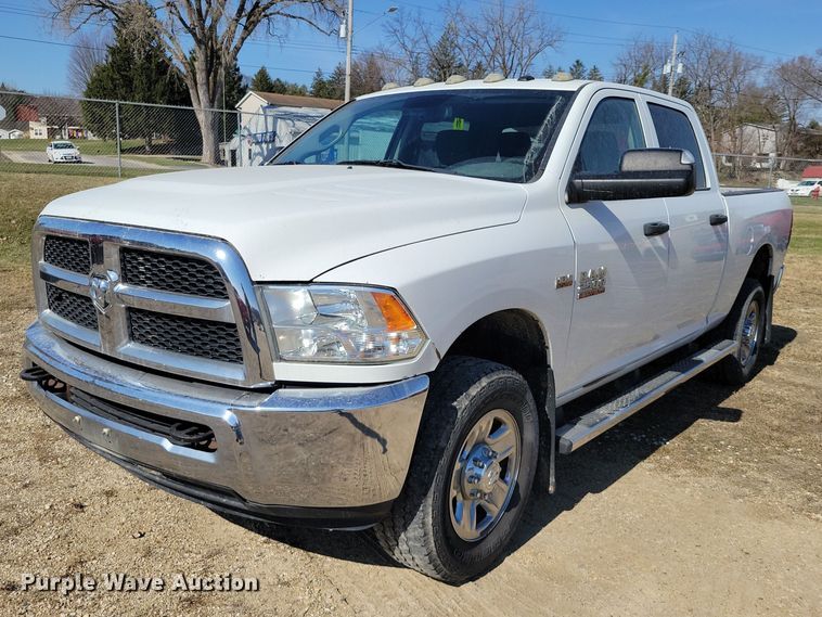 2014 RAM 2500 Crew Cab pickup truck - NK9954