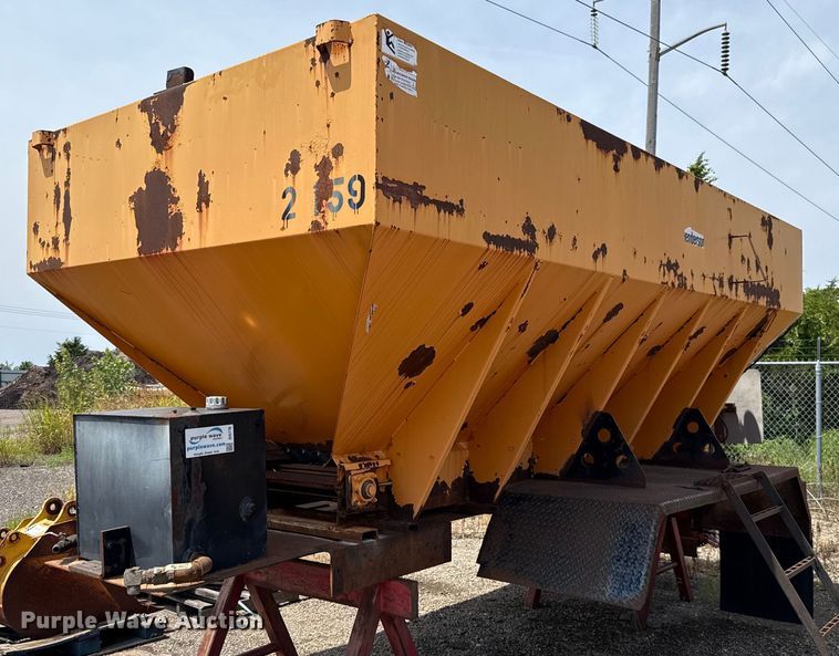 Henderson spreader - DI5770