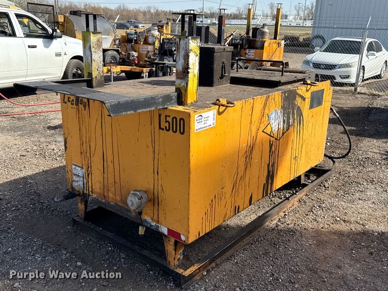 LeeBoy L500 tack distributer trailer - DR1011