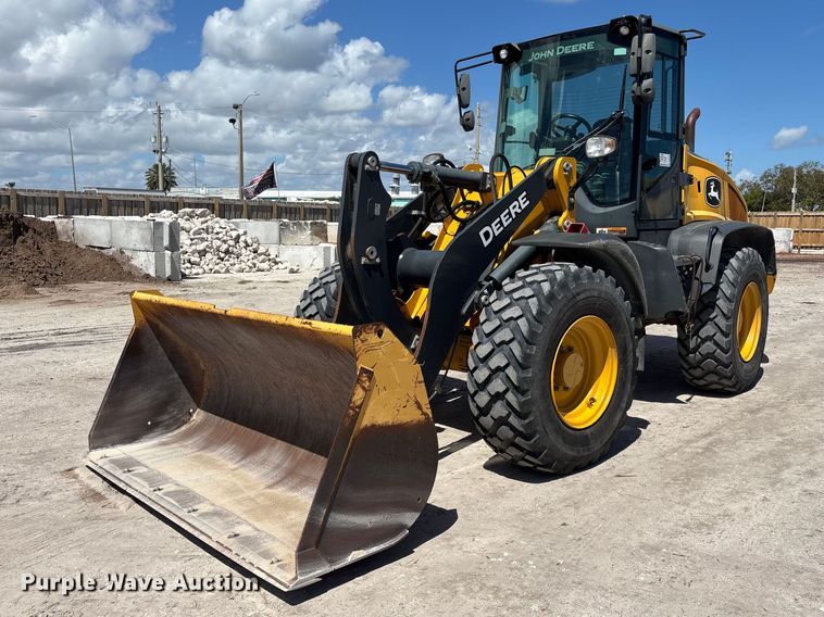 2021 John Deere 344L wheel loader - DU0422