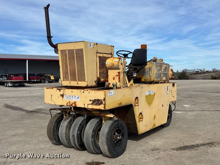 1985 Ingram 9-2800-P pneumatic roller - EA4564