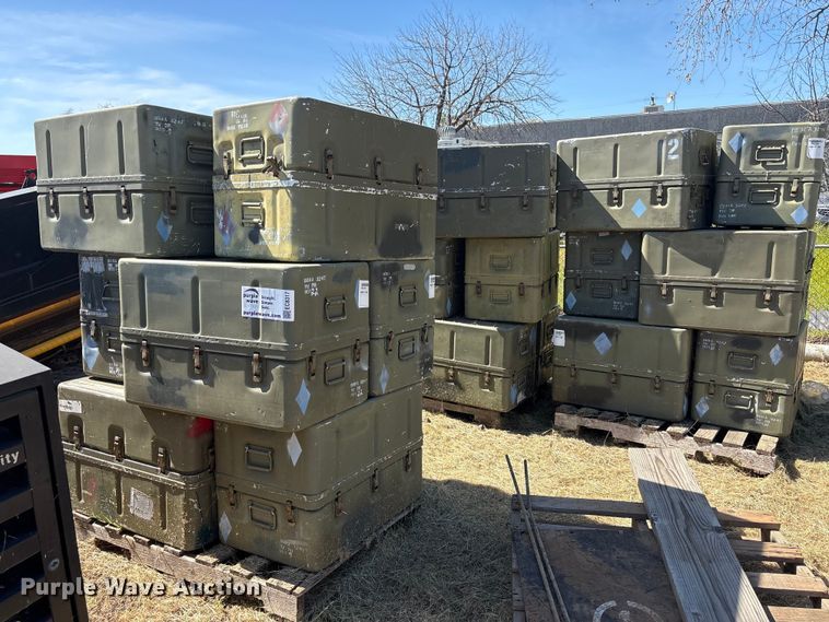 (3) pallets of storage containers - EC8317