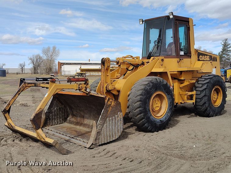 1988 Case 621 wheel loader - EC8977