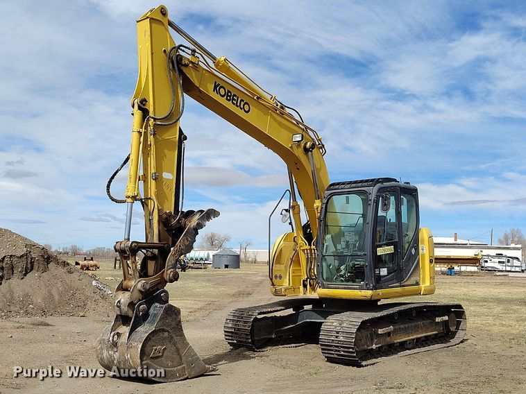 2015 Kobelco SK140SRLC-3 mini excavator - EC8981