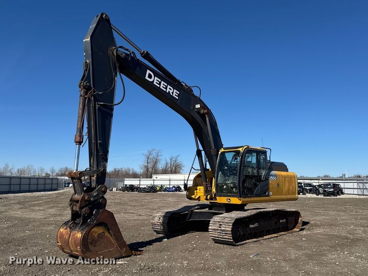 2014 John Deere 250G LC excavator - EF6073