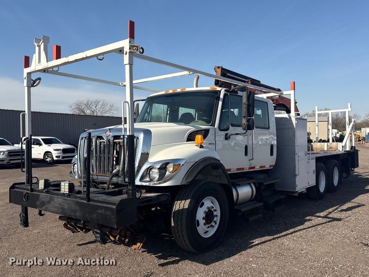 2008 International 7500 SBA crane truck - EG8869