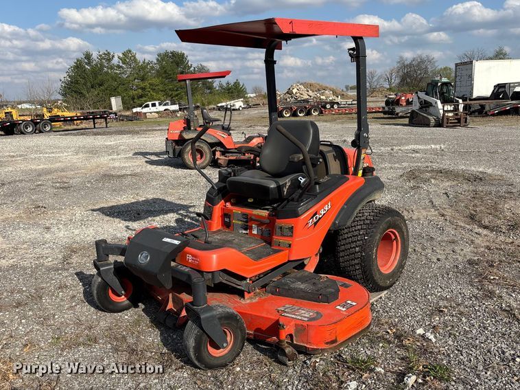 Kubota ZD331 ZTR lawn mower - EM0068