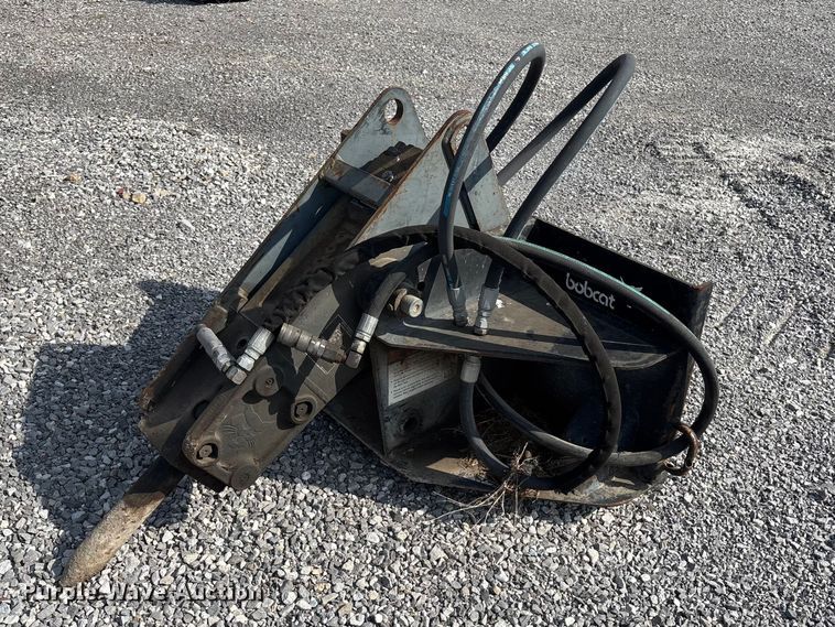 Bobcat 2570 skid steer breaker - EM0070
