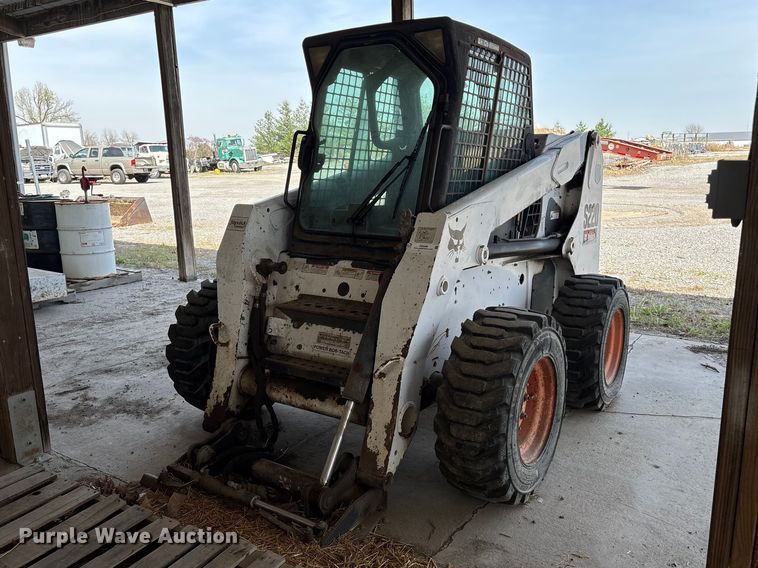 2006 Bobcat S220 skid steer loader - EM0080