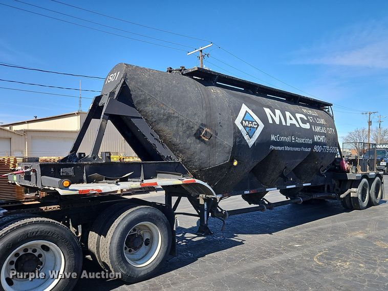 1968 Fruehauf asphalt trailer - EO7114