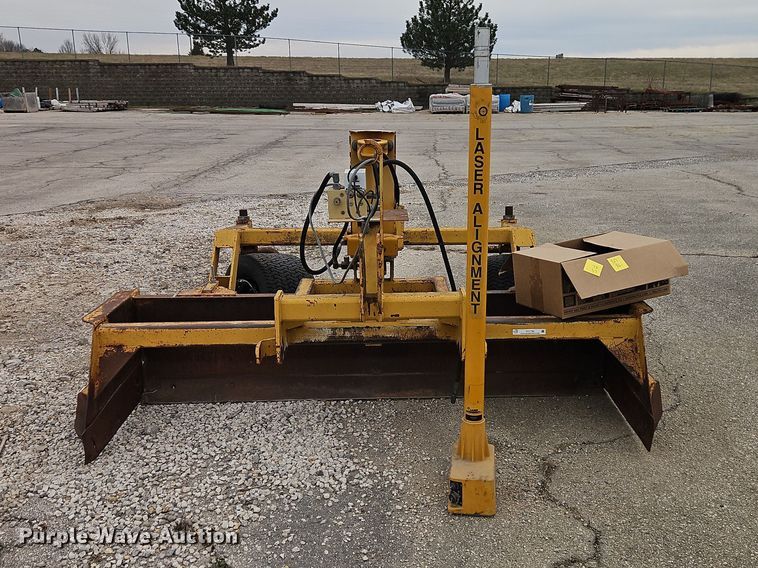 2004 Darbyshire TPS-8 box blade - EO7162