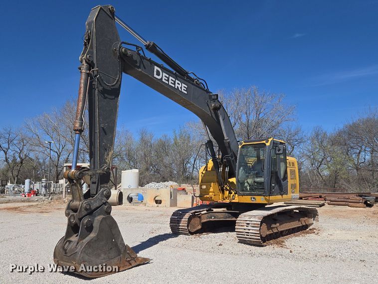 2015 John Deere 245G LC excavator - ET1465
