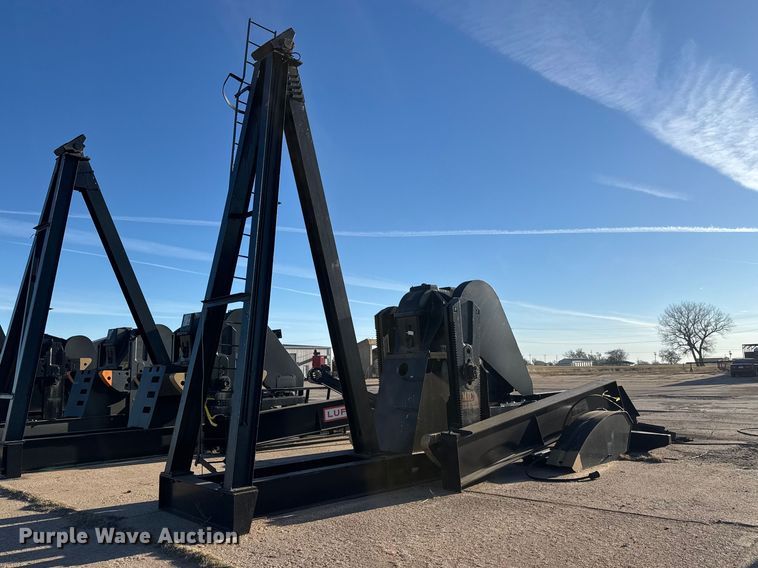 Lufkin C-228D-246-86 pump jack - ET1742