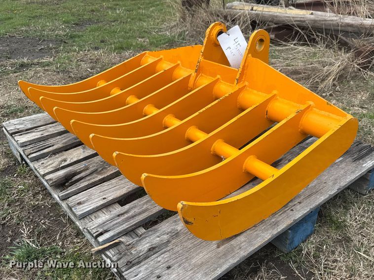 Excavator rake - ET1826