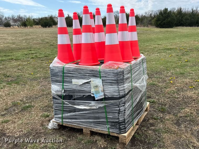 (250) Landherd Road Cone traffic cones - ET1828