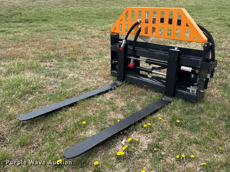 2025 Wolverine PFA-11-3300G skid steer forks - ET1830