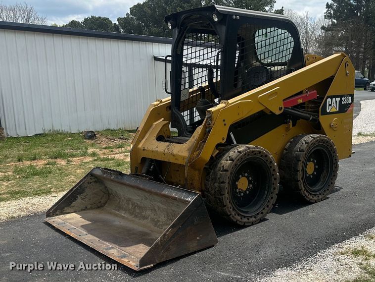 2015 Caterpillar 236D skid steer loader - EV2894