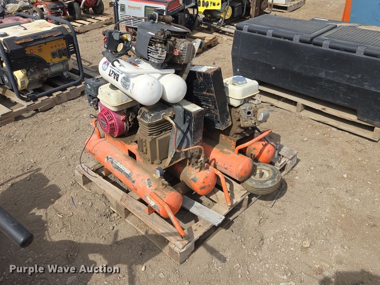 (3) air compressors - EV5737