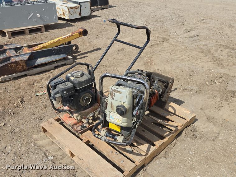 (2) plate compactors - EV5740