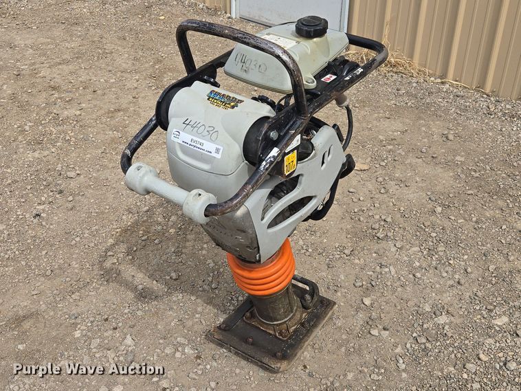 Mikasa MTX-60HD plate compactor - EV5743