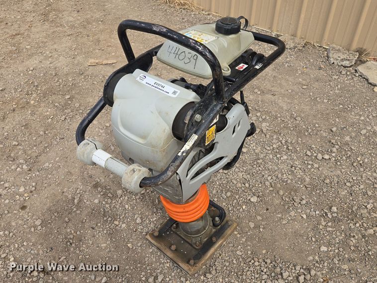 Mikasa MTX-60HD plate compactor - EV5744