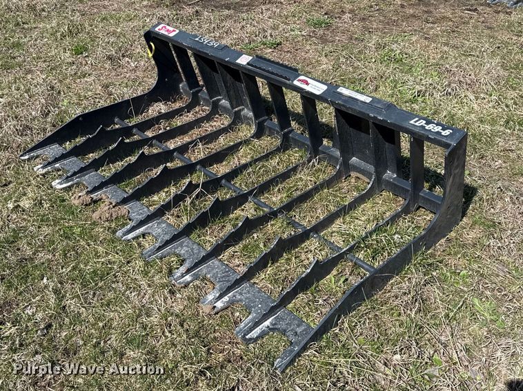 Stout LD-69-6 skid steer rock bucket - EV7558