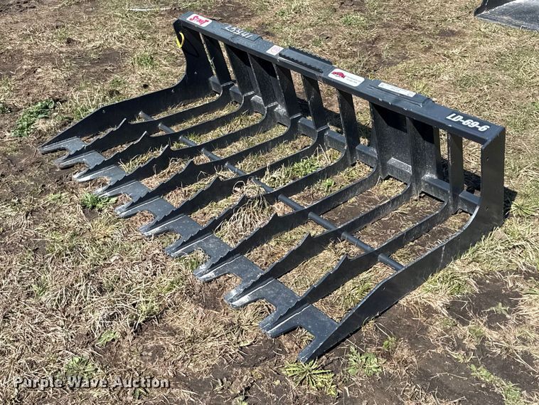 Stout LD-69-6 skid steer rock bucket - EV7560