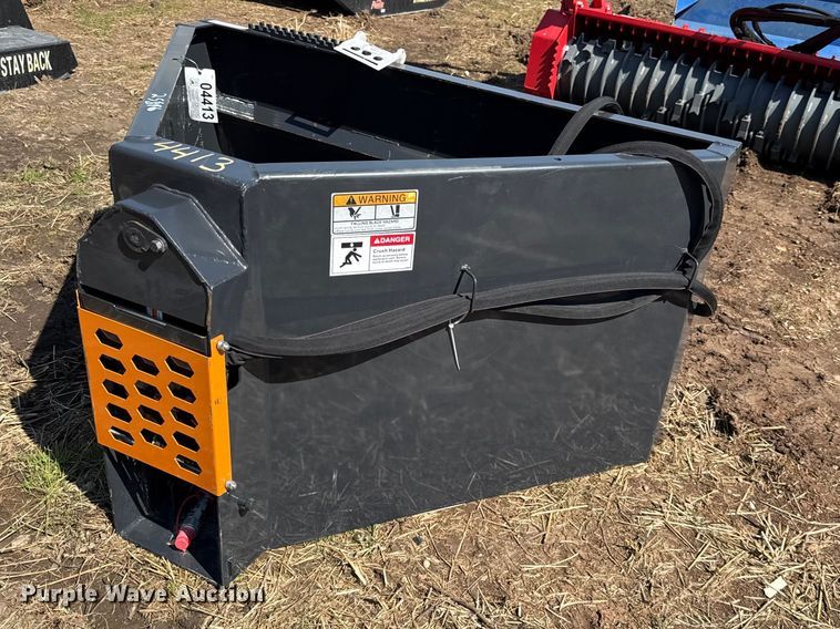 Wolverine skid steer concrete chute bucket   - EV7582