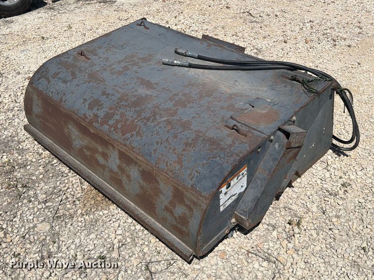 60" W skid steer sweeper - FB8024