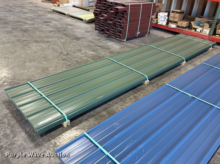 (100) sheets of metal siding/roofing - FC2094