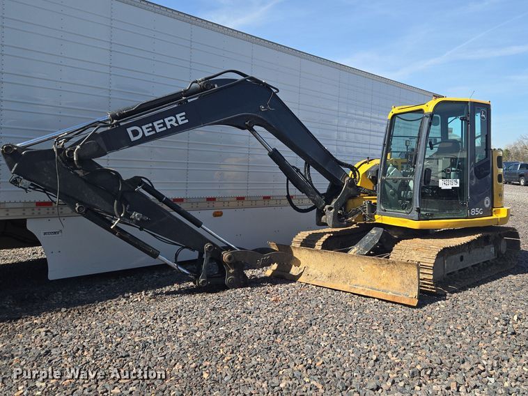 2019 John Deere 85G mini excavator - YA2800