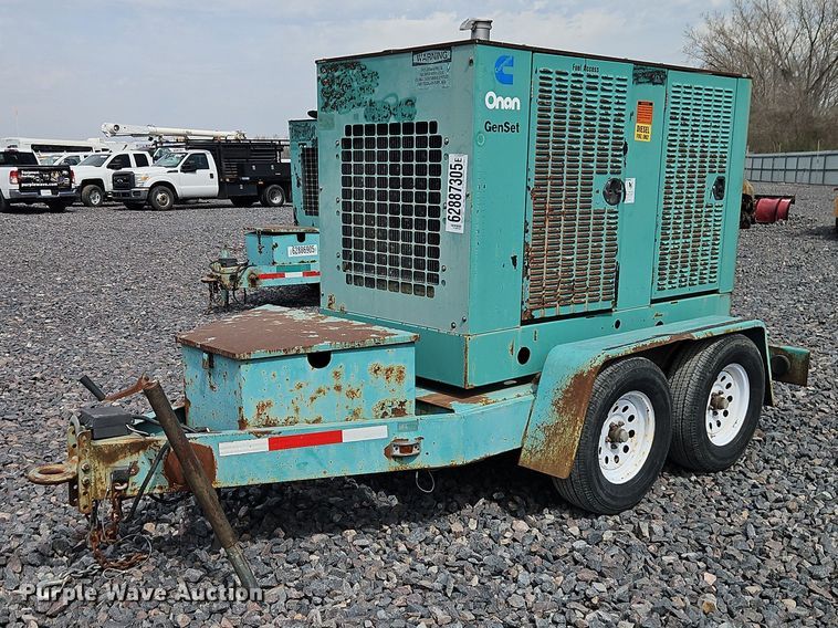 1999 Onan DGBC-3378896 generator - YA2905