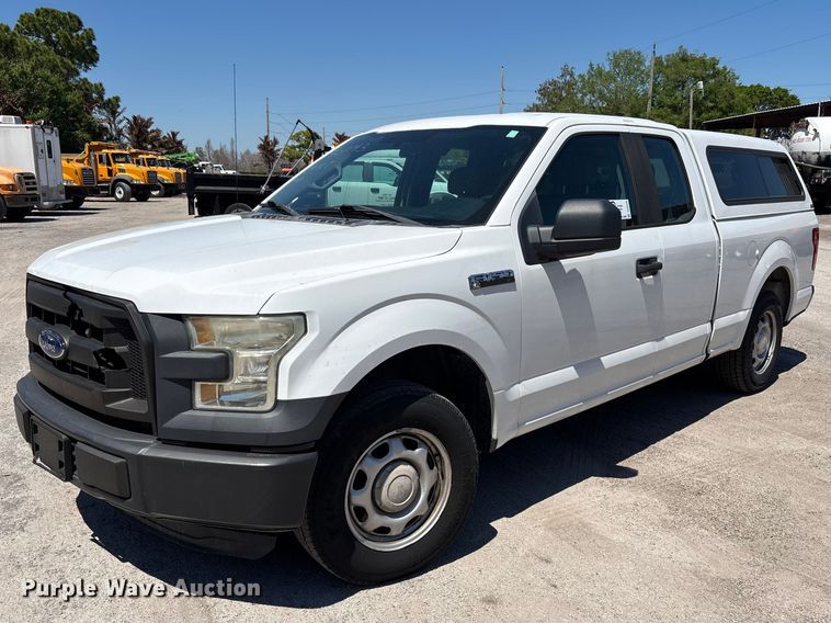 2016 Ford F150 XL Ext. Cab pickup truck - DU0429