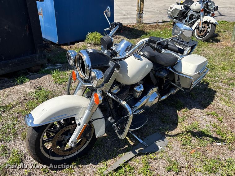 2018 Harley-Davidson Road King Police motorcycle - DU0435