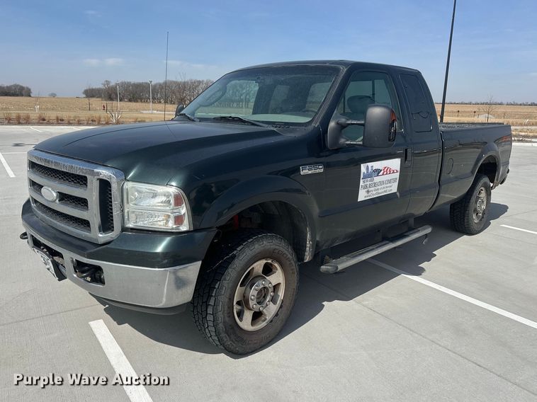 2007 Ford F250 Super Duty Ext. Cab pickup truck - DV0870