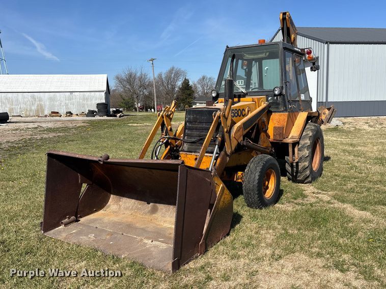 Case 580C backhoe - EA4697