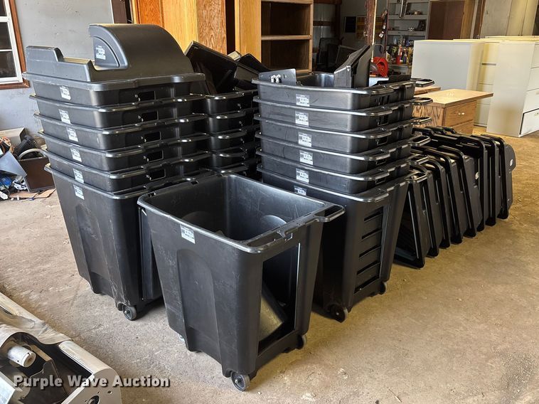 Approximately 18 ballot boxes - EO4084